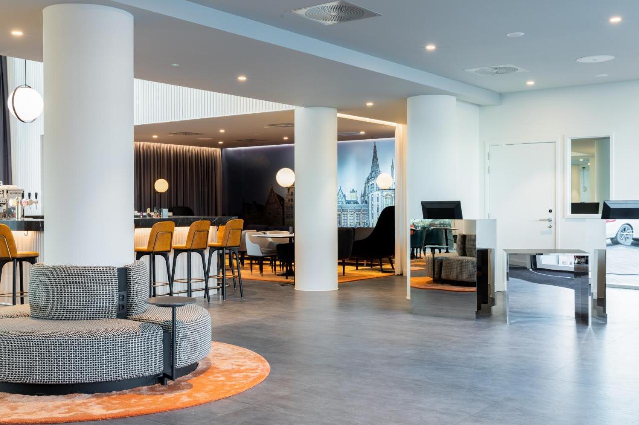 By Marriott Gand